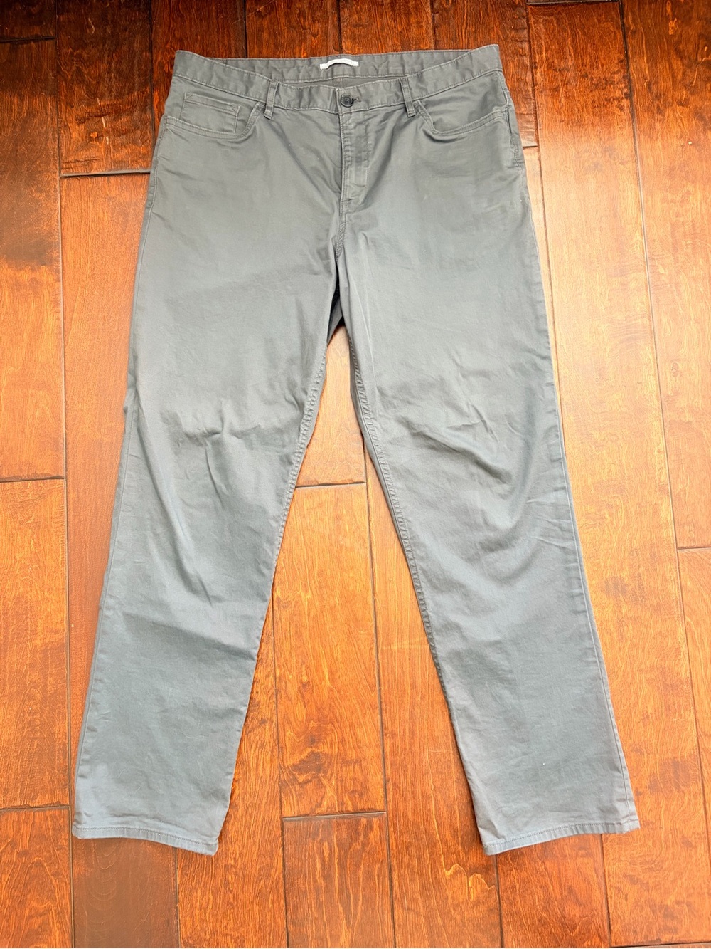 Calvin Klein Men's Straight Chinos in Slate Gray